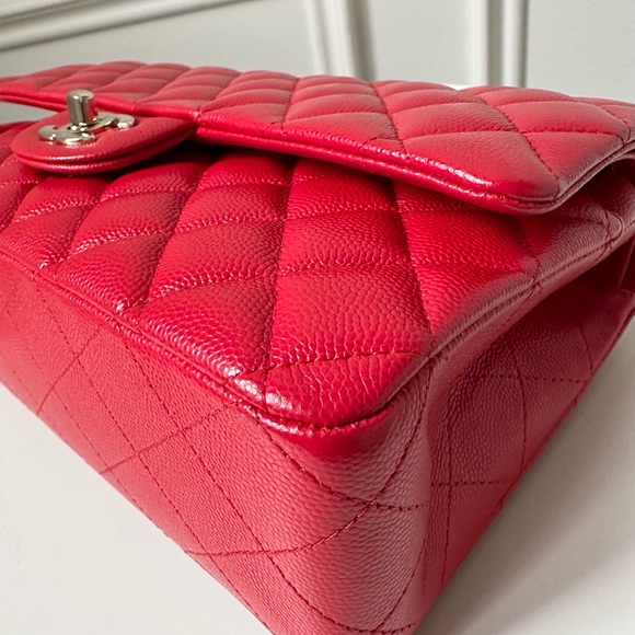 21S CHANEL CLASSIC M FLAP - Picture 12 of 14